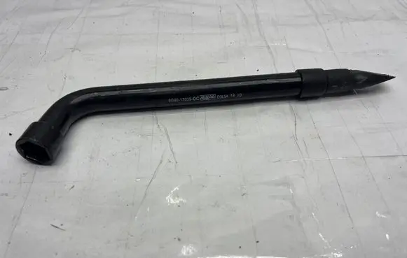 Ford Mondeo MK IV Wheel nut wrench 6G9217035DC D3L5A1910
