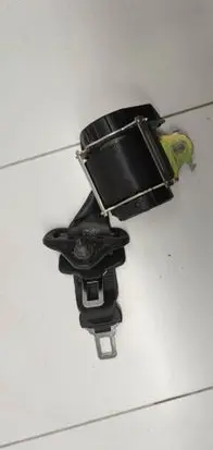 Opel Crossland X Middle seatbelt (rear) 637577600