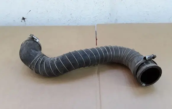 Land Rover Range Rover Sport L320 Intercooler hose/pipe AH229F072AD