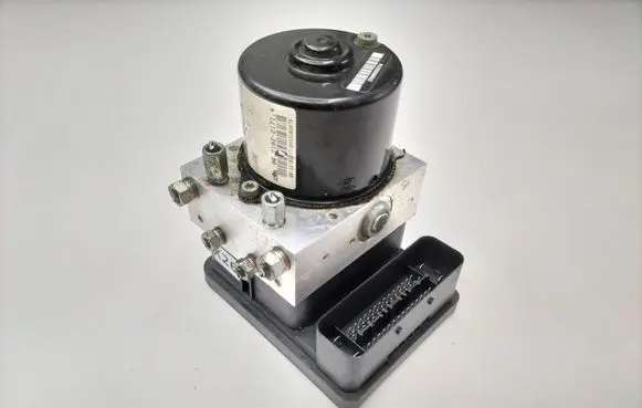 Suzuki Swift II ABS Pump 06210221714 86L0