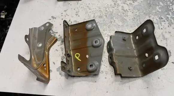 Renault Captur II Fender mounting bracket
