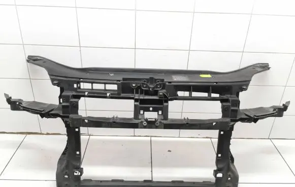 Volkswagen Golf Plus Radiator support slam panel 5m0805594 5m0805588