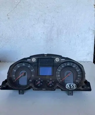 Volkswagen PASSAT B6 Speedometer (instrument cluster) 3C0920960 V0013000