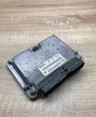 Opel Astra G Engine control unit/module ECU 24417167 0281010267