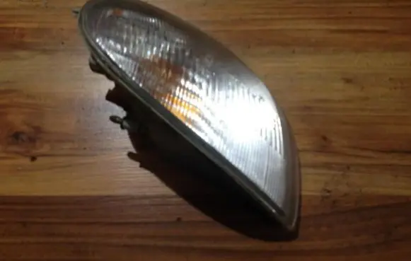 Hyundai Accent Front indicator light 92302220 92302-220