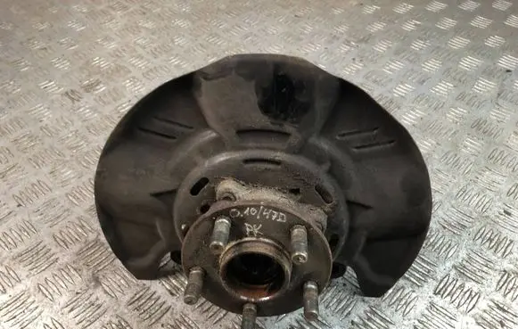Subaru Outback Front wheel hub
