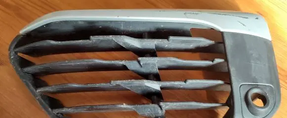 BMW X1 F48 F49 Front bumper lower grill 7354777
