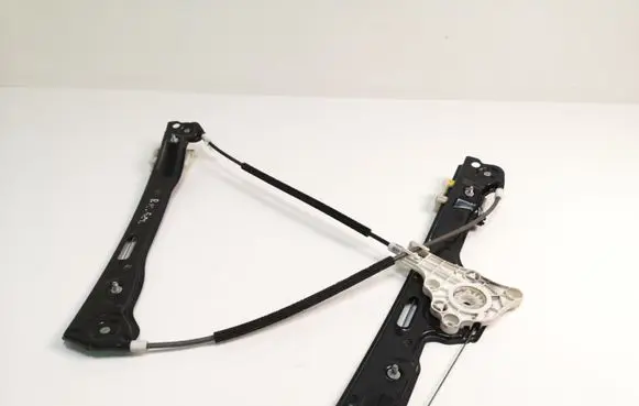 BMW 1 E81 E87 Front window lifting mechanism without motor 7067795