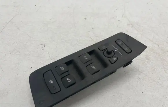 Volvo V40 Electric window control switch 31376495