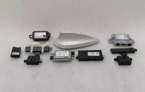 BMW 7 G11 G12 Aerial antenna switch 9303037
