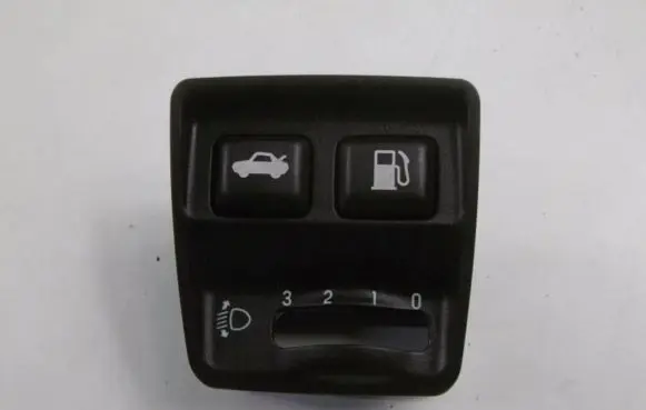 Jaguar S-Type Fuel tank opening switch 