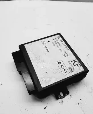 Opel Zafira A Central body control module 24437076