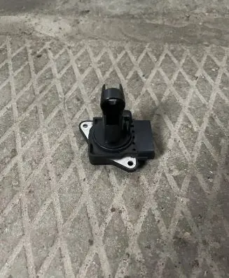 Toyota Land Cruiser (J120) Mass air flow meter 2220433010 1974002260
