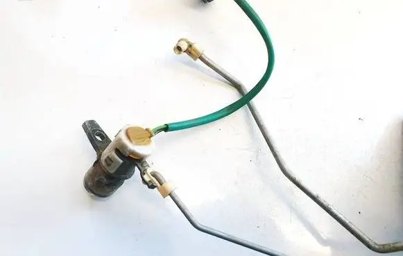 KIA Cerato Front door lock (next to the handle) 
