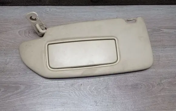 Volvo S60 Sun visor