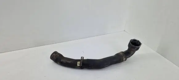 Audi A4 S4 B9 Engine coolant pipe/hose 8W0122055B