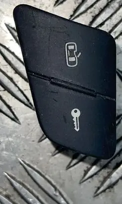 Volkswagen PASSAT B6 Central locking switch button 3C0962125 333502S