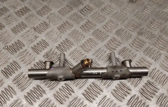 Audi Q7 4M Fuel main line pipe 06E130090AJ