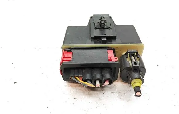 Peugeot 5008 Glow plug pre-heat relay 9662570880 BCP2004