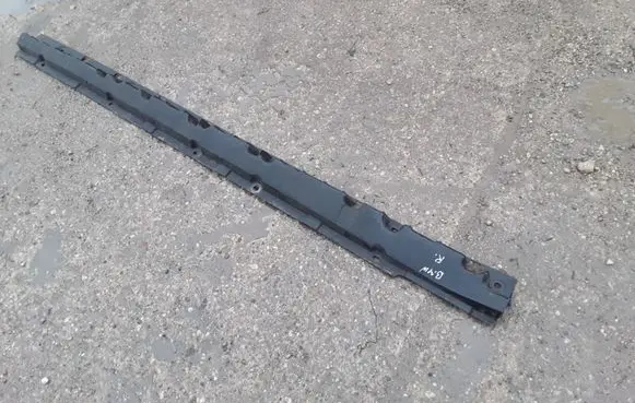 BMW X5 E70 Sill supporting ledge 51777158421 10503410
