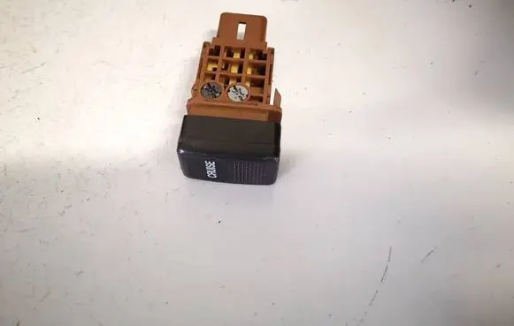 Subaru Legacy Cruise control switch 