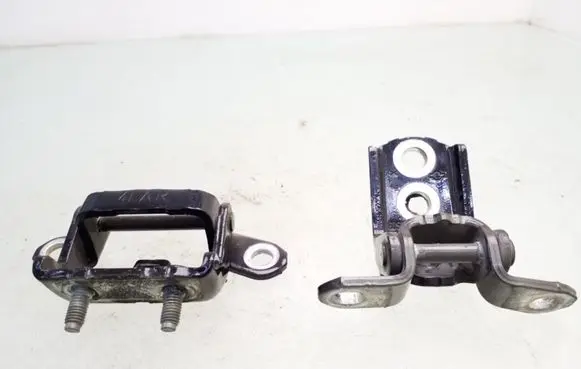 Nissan Qashqai Rear door hinge set 