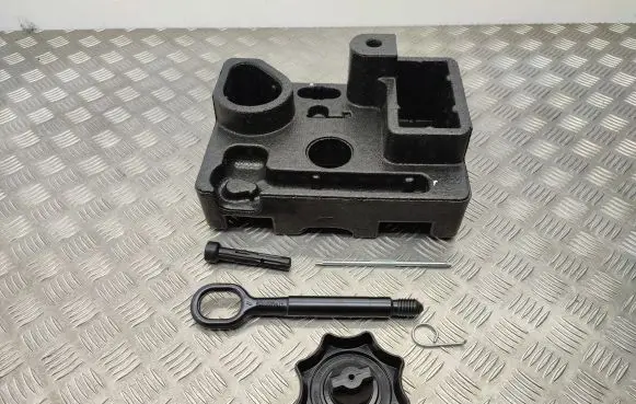 Volkswagen Taigo Tool set 2G0012115S