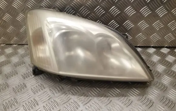 Toyota Corolla E120 E130 Headlight/headlamp 89006309