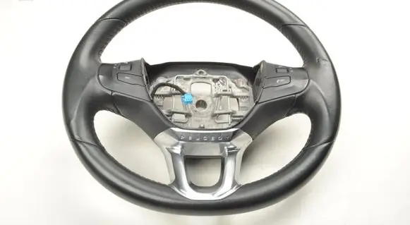 Peugeot 2008 I Steering wheel