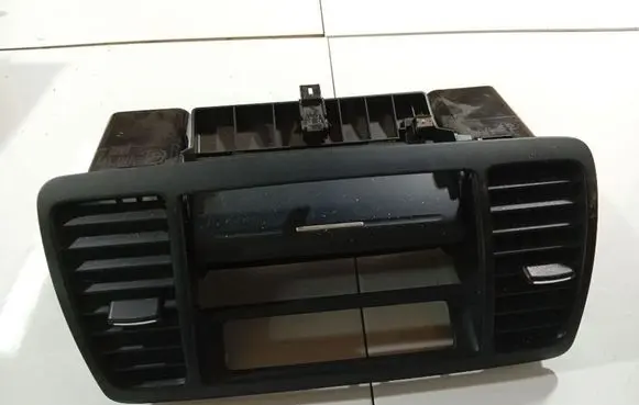 Dash center air vent grill