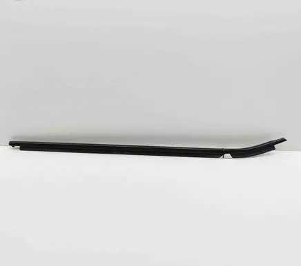 BMW X3 G01 Door glass trim 7393414