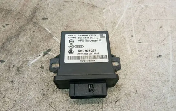 Volkswagen PASSAT B6 Light module LCM 5M0907357 5WK49172
