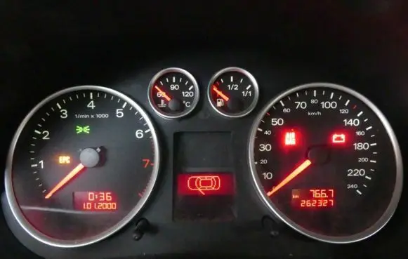 Audi A2 Speedometer (instrument cluster) IMPRK938016