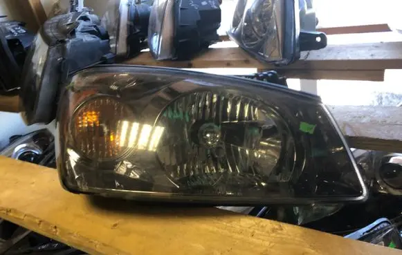 KIA Cerato Headlight/headlamp 921012E0 921012eO