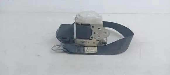 Peugeot 107 Front seatbelt 7P1190P FRONTRIGHT L071701