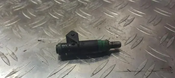 Ford Focus Fuel injector 98MFBB 5241q01296