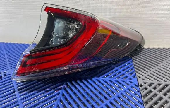 Toyota C-HR I Rear/tail lights 81550F4031 17766F 13042019