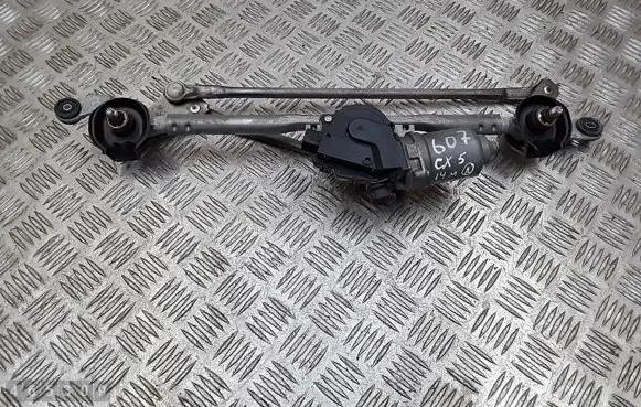 Mazda CX-5 Front wiper linkage 