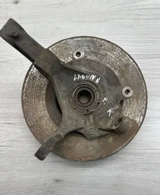 Renault Laguna II Front wheel hub