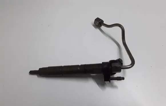 Fuel injector