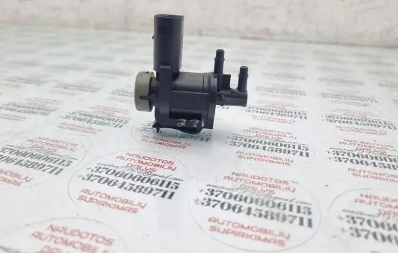 Volkswagen Touareg I Turbo solenoid valve 1J0906283C