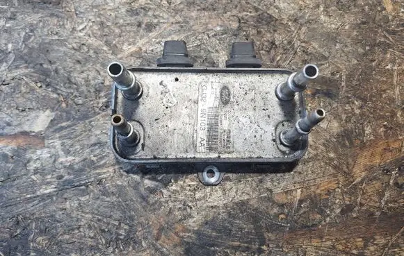 Land Rover Discovery Sport Engine oil radiator GJ32-9N103-AA