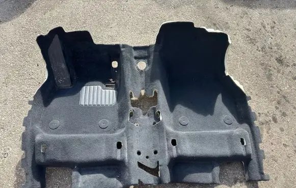 BMW 2 F45 Front floor carpet liner 7306670