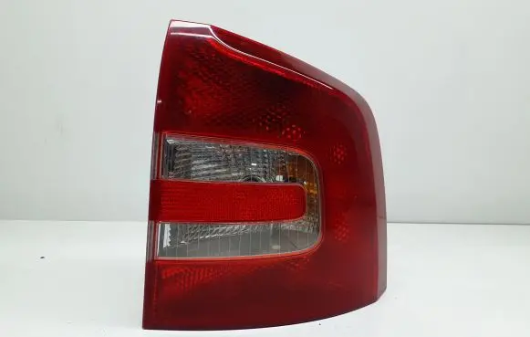 Skoda Octavia Mk2 (1Z) Rear/tail lights