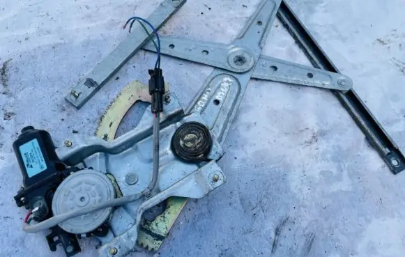 KIA Sorento Sliding door window regulator with motor