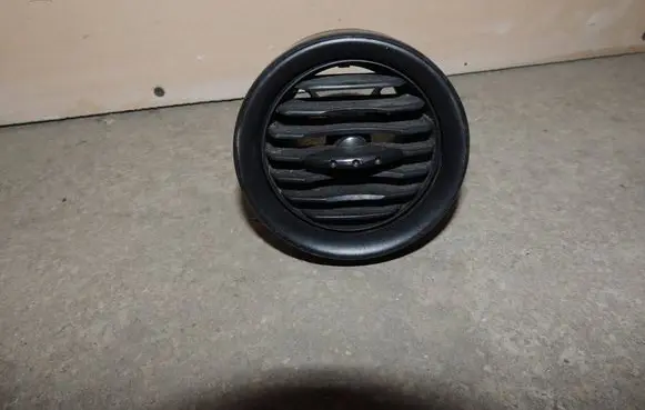 Seat Ibiza III (6L) Dashboard side air vent grill/cover trim