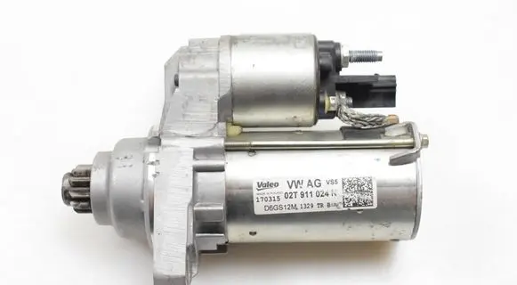 Skoda Fabia Mk3 (NJ) Starter motor 02T911024N