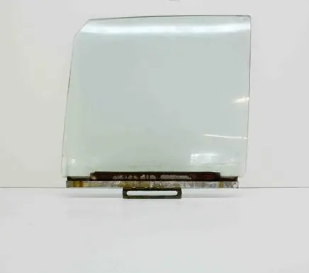 Mercedes-Benz 250 280 W108 Front door window glass four-door 1087250310 A1087250310