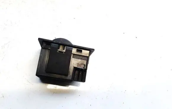 Opel Astra H Seat heating switch 9636158877 32419801