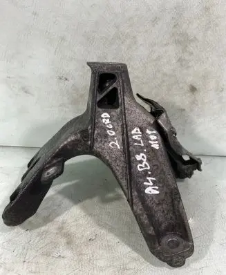 Audi A4 S4 B8 8K Engine mounting bracket